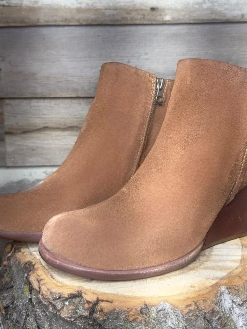 Kork-Ease Brown Suede Booties sz 8.5 - Picture 2 of 8